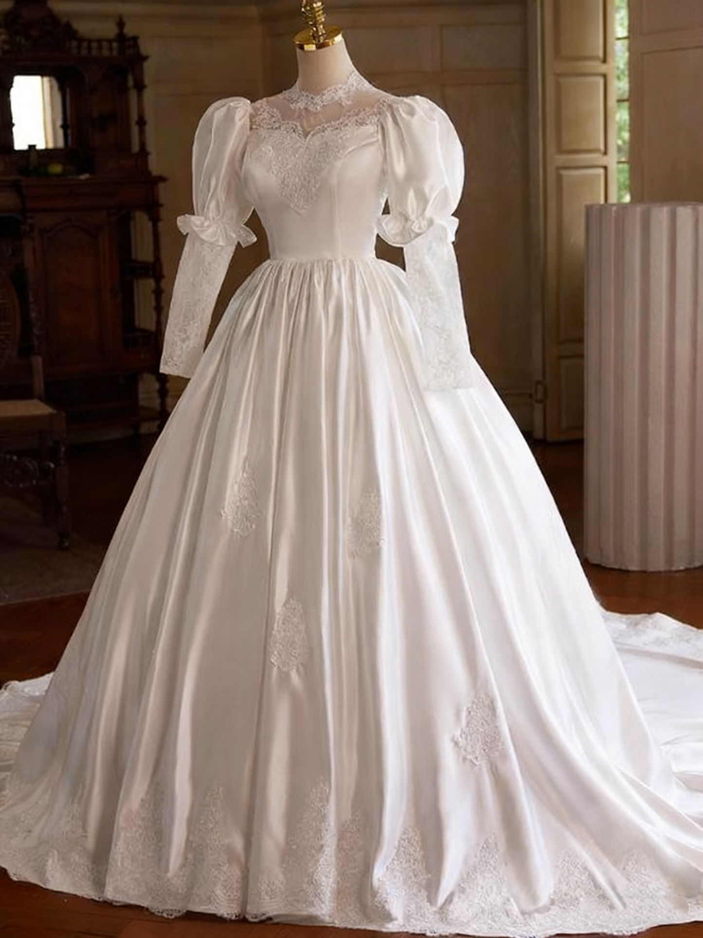 Vintage Wedding Dress Long Sleeve Lace Pleated Wedding Dress D3750