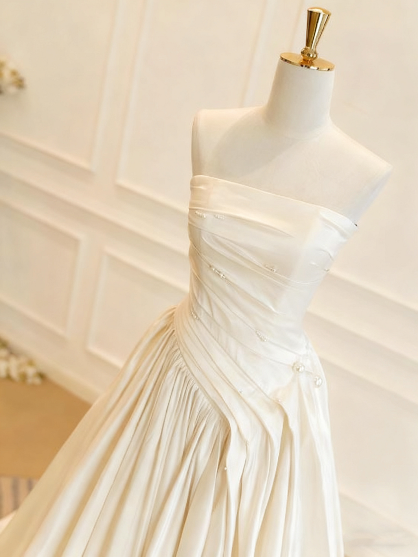 Robe de mariée beauté A-Line, décolleté en cœur, plissée, D3302