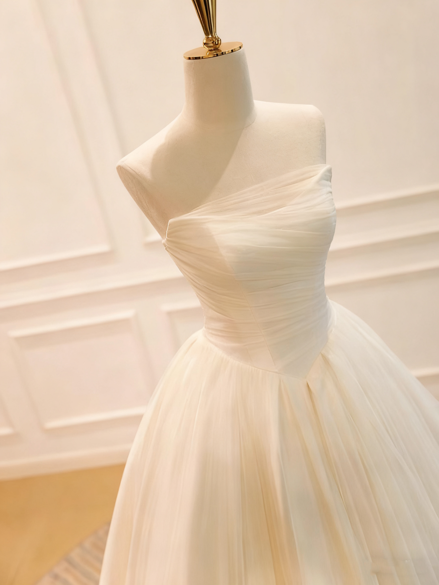 Robe de mariée beauté A-Line, décolleté en cœur, plissée, D3302