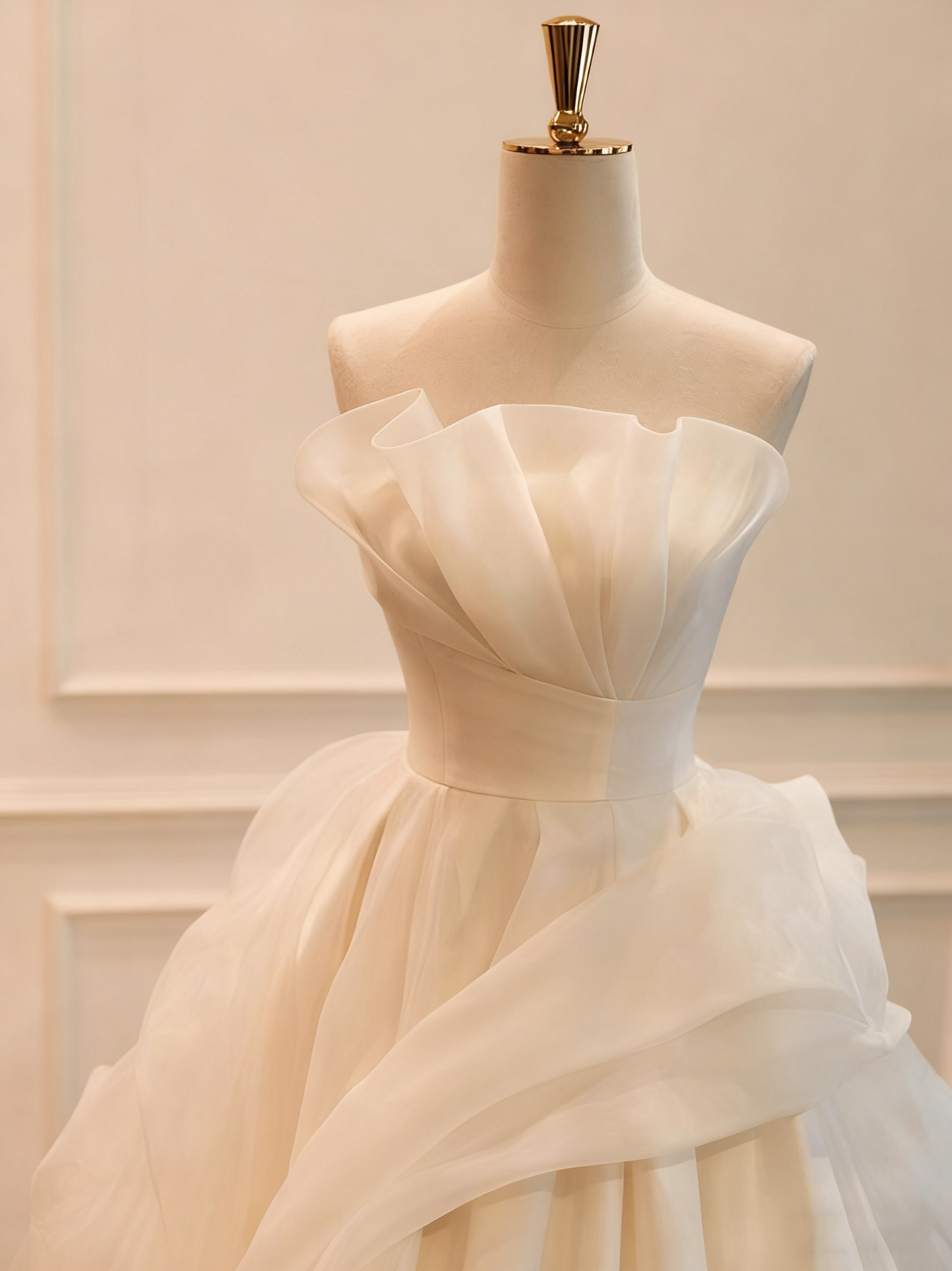 Robe de mariée beauté A-Line, décolleté en cœur, plissée, D3302