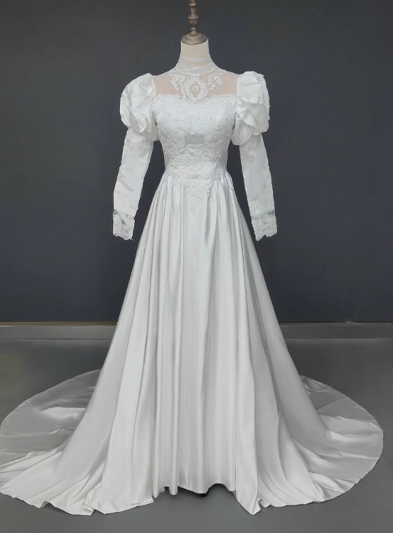 Retro Wedding Dress High Collar Pleated Wedding Dresss D3869