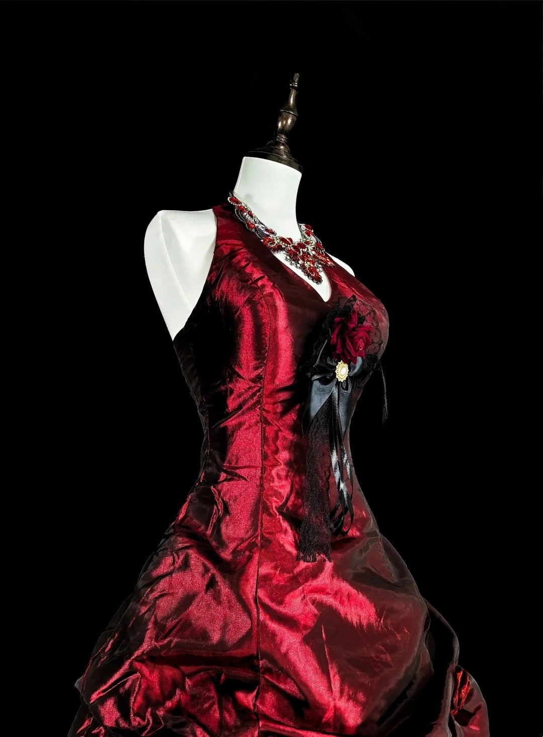 Stunning Prom Dress Wine Red Halter Pleated Ball Gown Evening Dress Quinceanera Outfits D3875