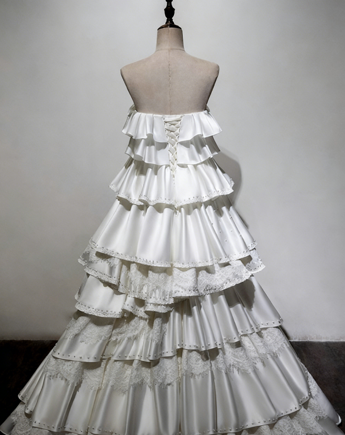 Newest Wedding Dress Strapless Tiered Wedding Dress D3898