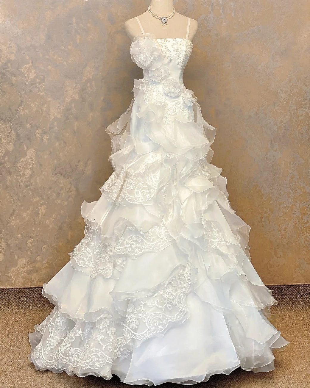 Retro Wedding Dress Spaghetti Straps Tiered Wedding Dress D3947