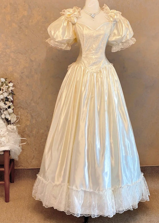Retro Wedding Dress Satin Sweetheart Pleated Wedding Dress D3953