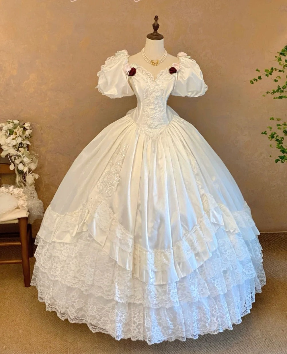 Vintage Wedding Dress Sweetheart Pleated Lace Wedding Dress D3961