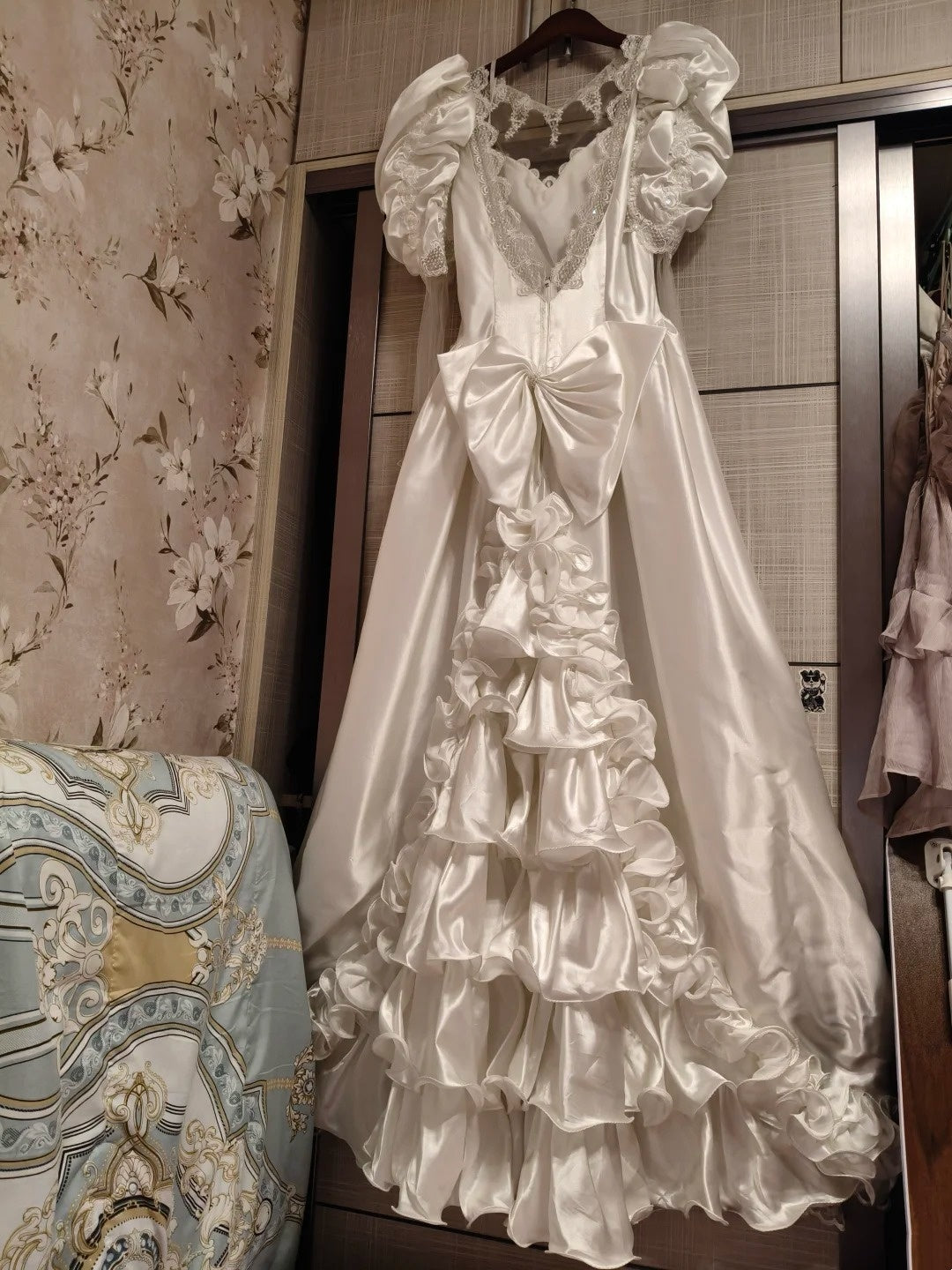 Vintage Wedding Dress Long Sleeves Backless Lace Wedding Dress D3996