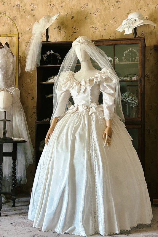 Retro Wedding Dress Crew Neck Pleated Wedding Dress D4005