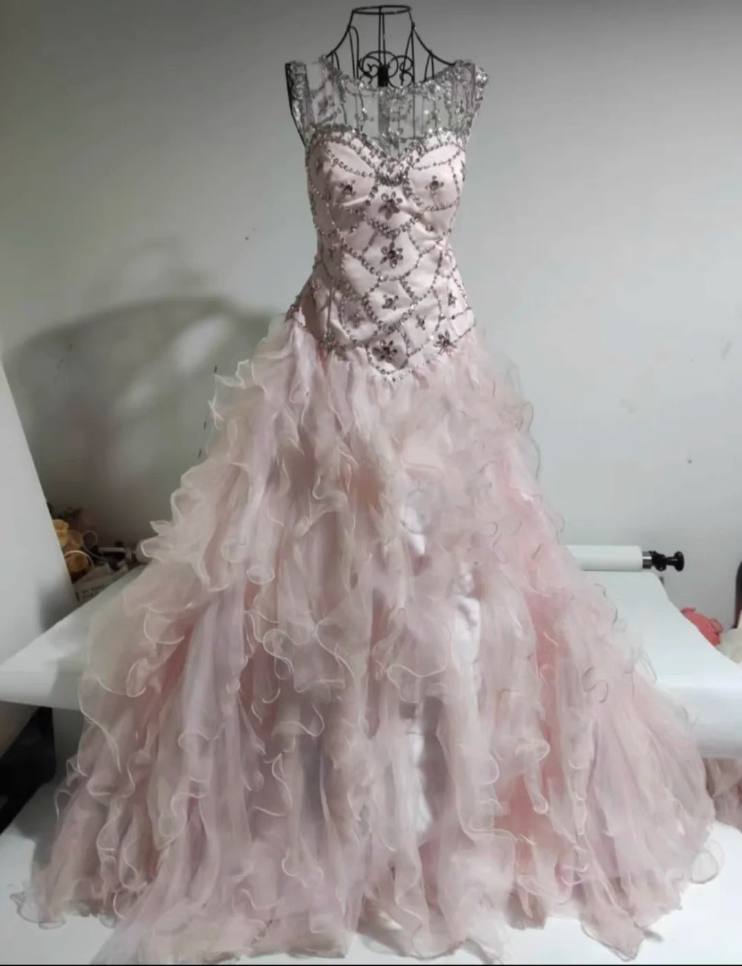 Stunning Prom Dress Crew Neck Ruffle Tulle Ball Gown Evening Dress Gala Dress Sweet 16 Outfits D4034