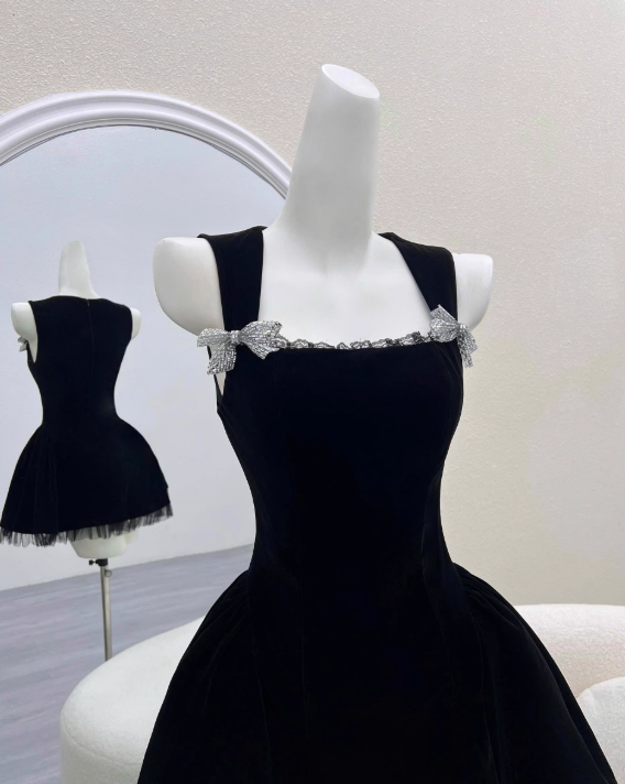 Minimalist Homecoming Dress Black A Line Straps Short Prom Dress Cocktail Dress Birthday Party Dress D4047