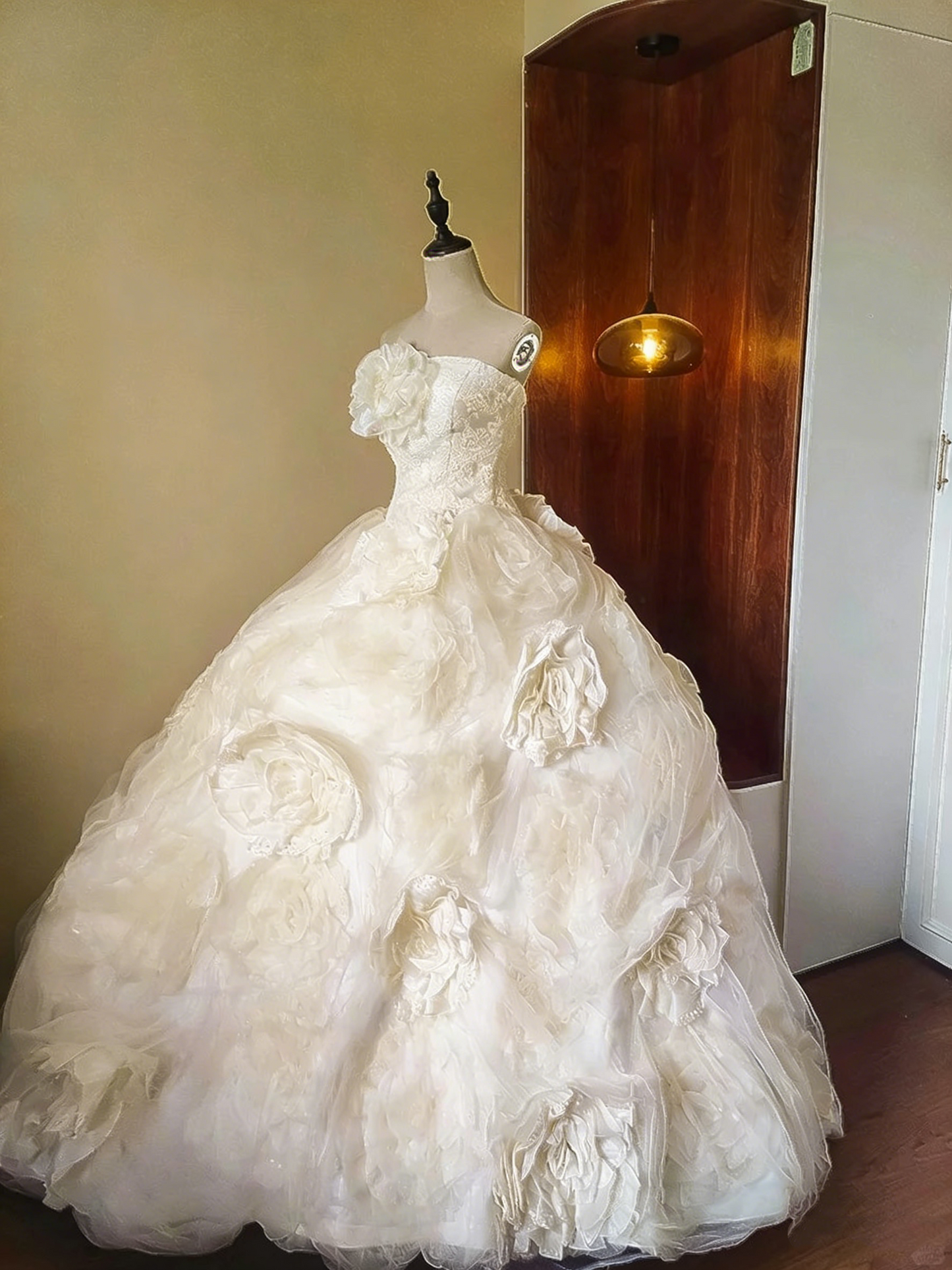 Elegant Prom Dress Strapless Tulle Flower Ball Gown Evening Dress Quinceanera Dress Birthday Party Outfits D4084