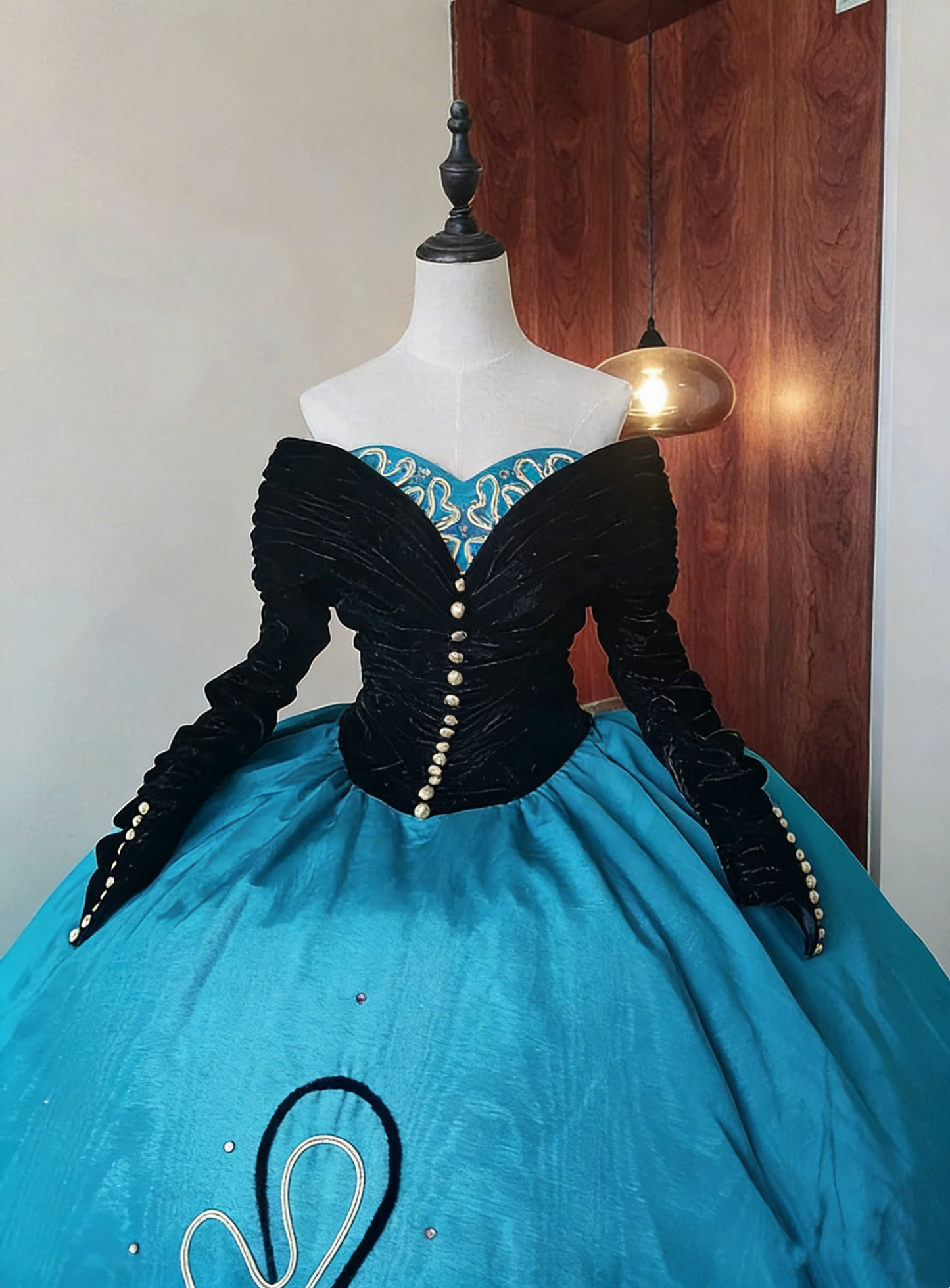 Elegant Prom Dress Sweetheart Long Sleeves Ball Gown Evening Dress Sweet 16 Dress Birthday Party Outfits D4101