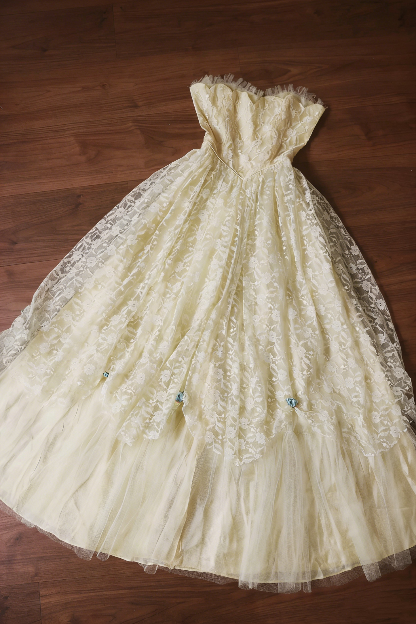 Stunning Prom Dress Sweetheart Pleated Tulle Ball Gown Evening Dress Quinceanera Dress Birthday Party Dress D4249