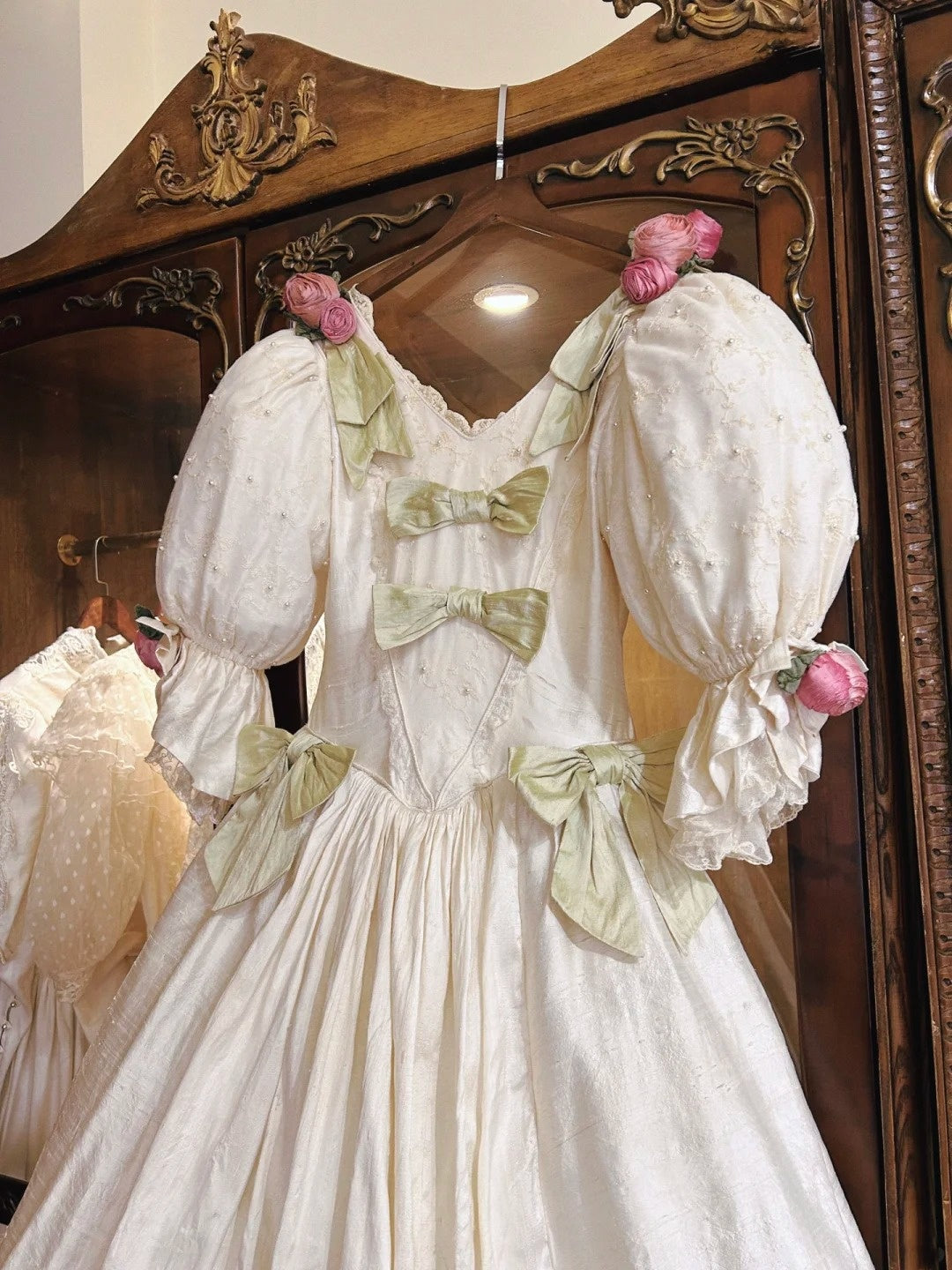 Robe de mariée beauté A-Line, décolleté en cœur, plissée, D3302