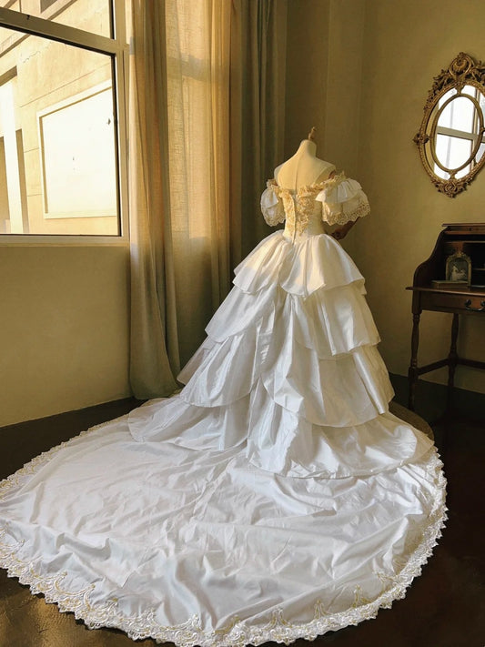 Vintage Wedding Dress Off Shoulder Tiered Pleated Wedding Dress D4352