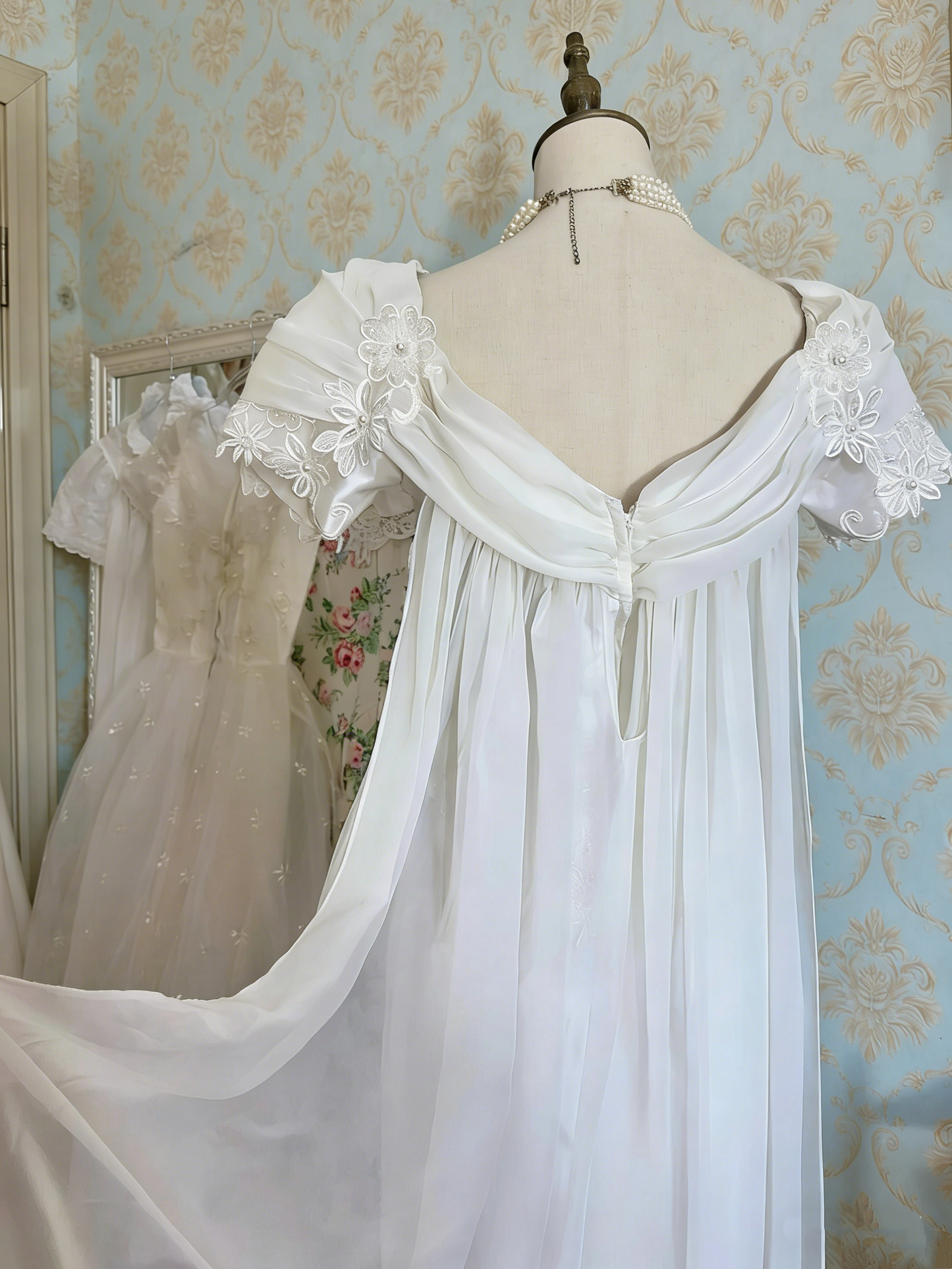 Robe de mariée beauté A-Line, décolleté en cœur, plissée, D3302