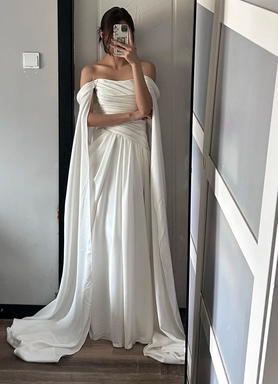 Minimalist Wedding Dress Off Shoulder Pleated Wedding Dress D4496