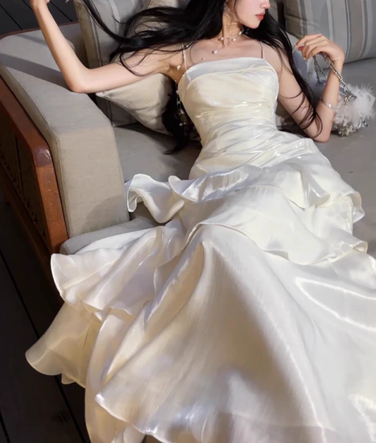 Robe fourreau blanche longue en mousseline de soie à bretelles spaghetti, tenue de soirée d'anniversaire MD7659