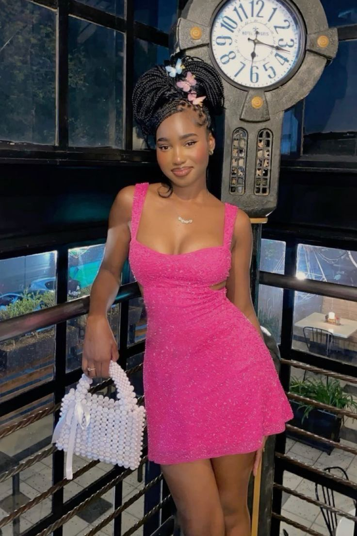 Robe fourreau courte rose vif à bretelles, tenue de soirée d'anniversaire MD7677