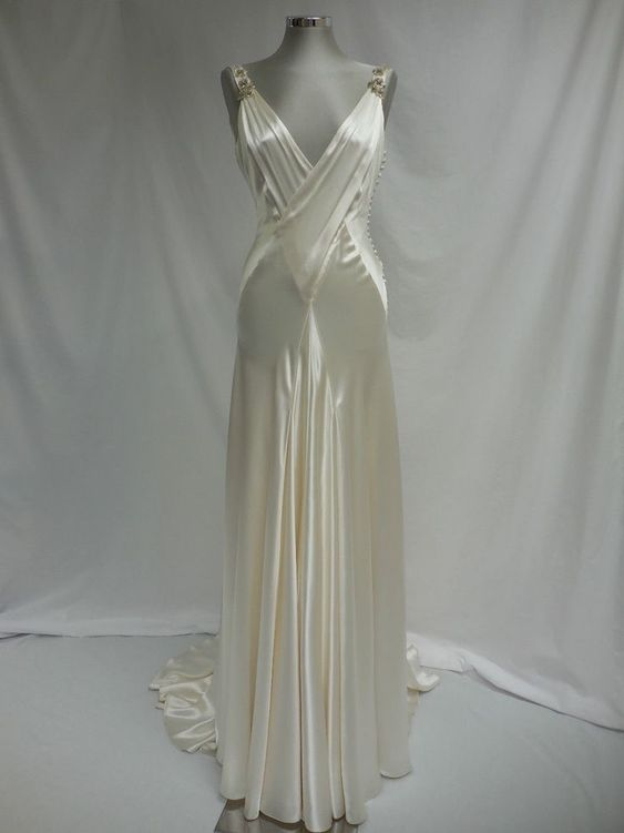 Robe de soirée longue élégante en satin à col en V et coupe trapèze, style vintage, MD7836