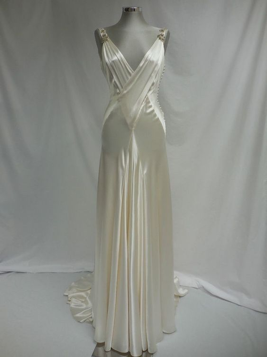 Robe de soirée longue élégante en satin à col en V et coupe trapèze, style vintage, MD7836