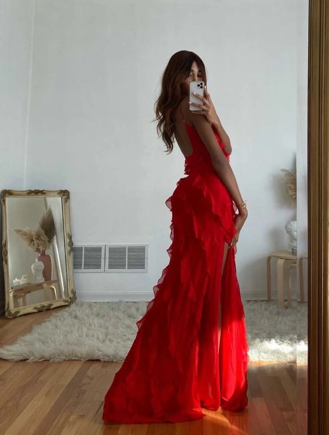 Robe de soirée longue rouge à bretelles spaghetti et volants MD7847