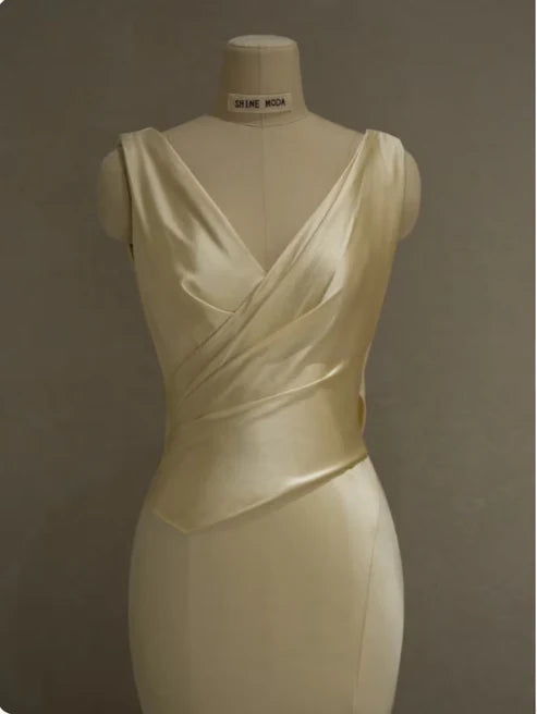 Robe de bal longue sirène dos nu en satin jaune pastel, MD7993