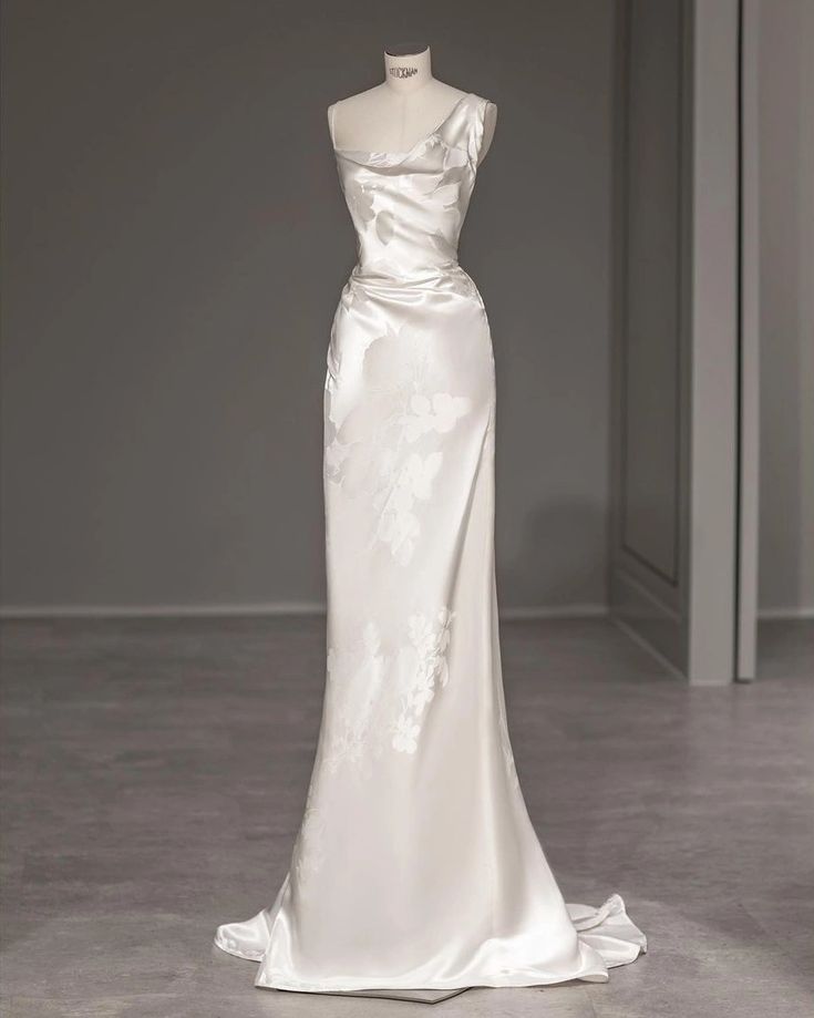 Robe de mariée élégante en satin, asymétrique, dos nu, style sirène, MD7998