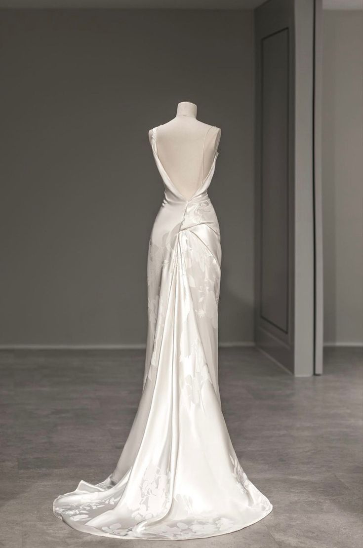 Robe de mariée élégante en satin, asymétrique, dos nu, style sirène, MD7998