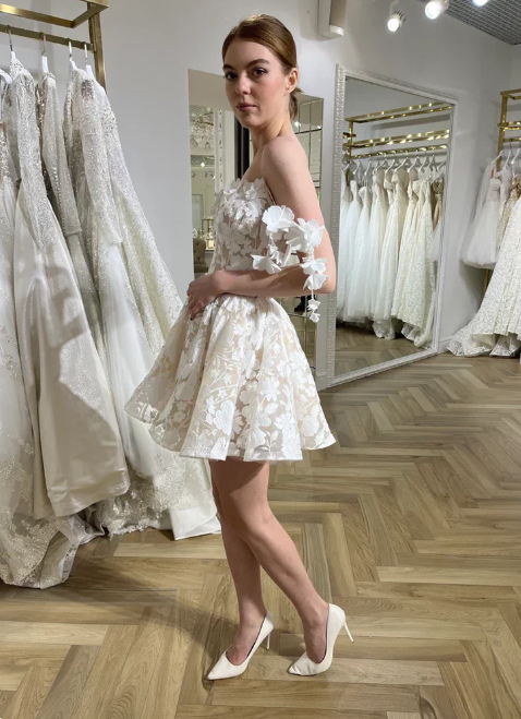 Pretty Homecoming Dress Spaghetti Straps Applique Tulle Short Prom Dress Back to School Outfits Party Dress D6069