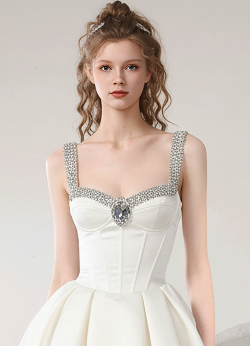 Elegant Homecoming Dress Spaghetti Strap Rinestone Pleated Prom Dress Back to School Outfits Party Dress D6244