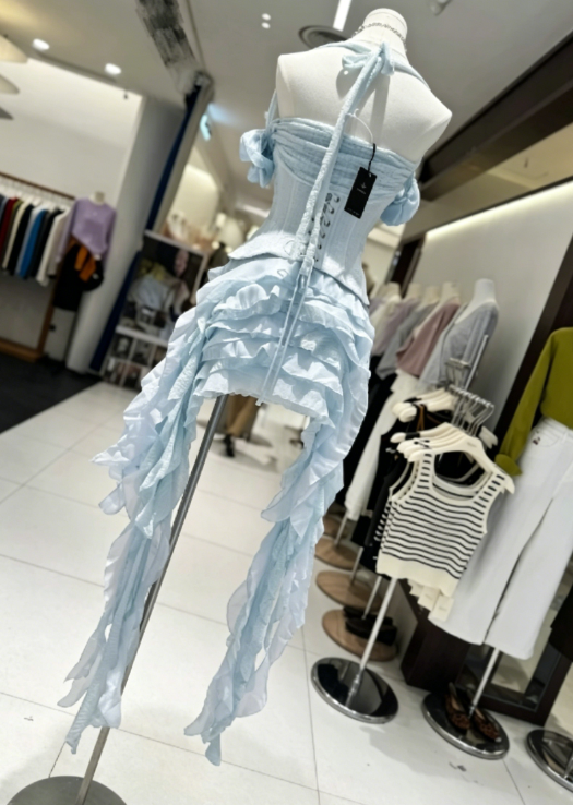 Stunning Homecoming Dress Strapless Flouncing Cascade Back to School Outfits Party Dress D6555