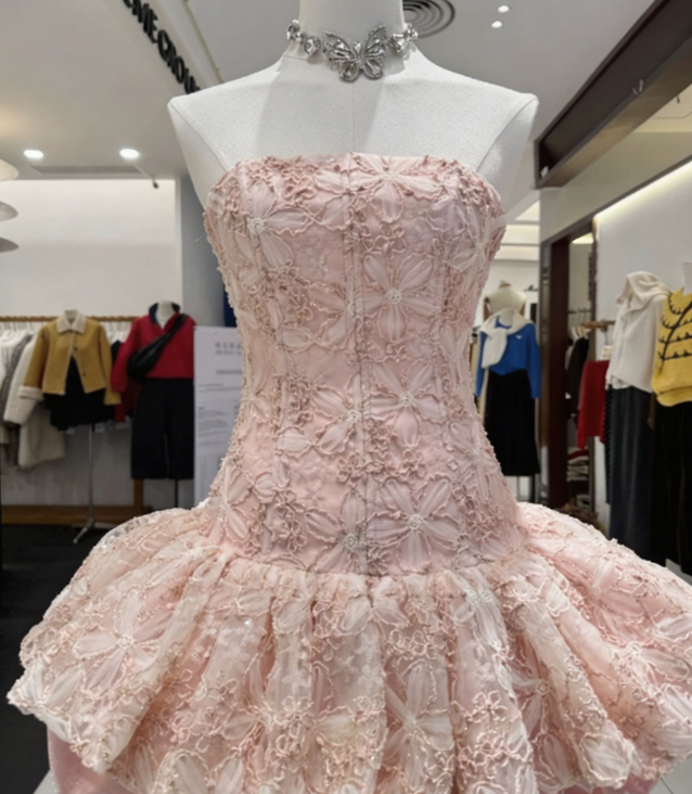 Stunning Homecoming Dress Strapless Applique Back to School Outfits Party Dress D6572