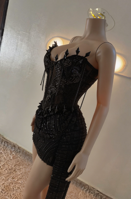Stunning Homecoming Dress Black V Neck Hi-Lo Beading Back to School Outfits Party Dress D6692