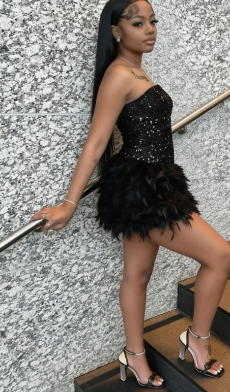Stunning Homecoming Dress Black Strapless Sequins Feather Cascade Back to School Outfits Party Dress D6695