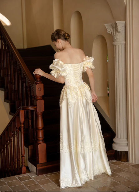 Elegant Wedding Dress Off the Shoulder Bateau Pleated Applique Lace Wedding Dress Prom Dress D7262