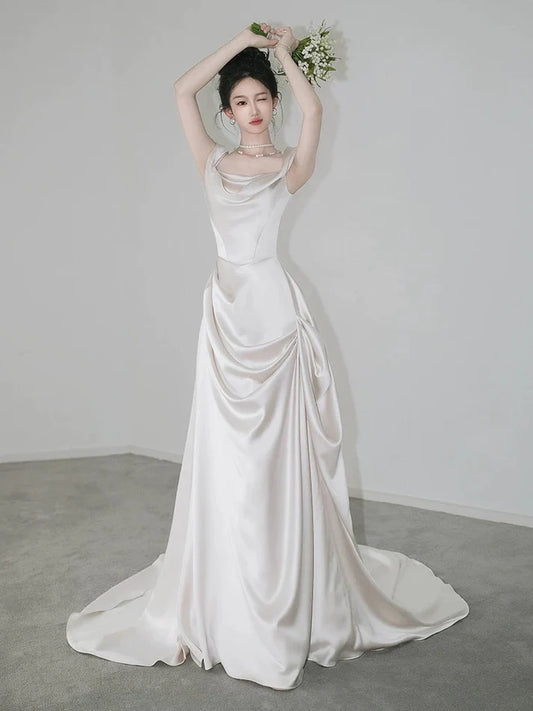 Elegantes A-Linien-Brautkleid aus Satin im Retro-Stil mit schulterfreiem, bodenlangem Design, D1585