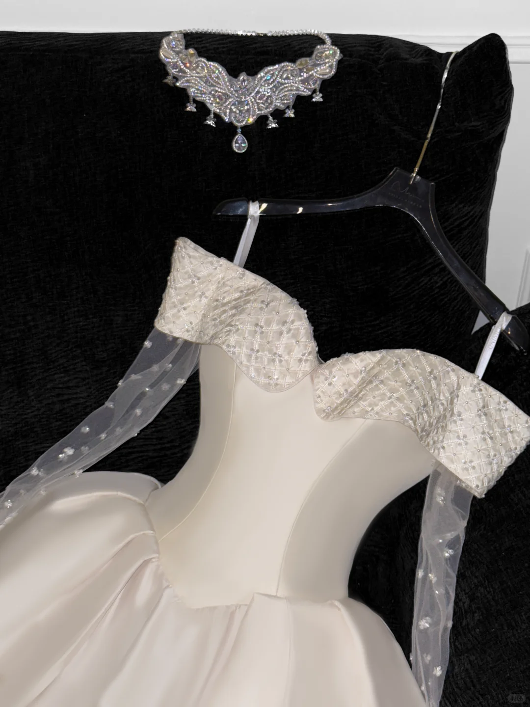 Elegant Ivory Off-the-shoulder Simple Design A-Line Satin Short Homecoming Dress Party Dress D1660