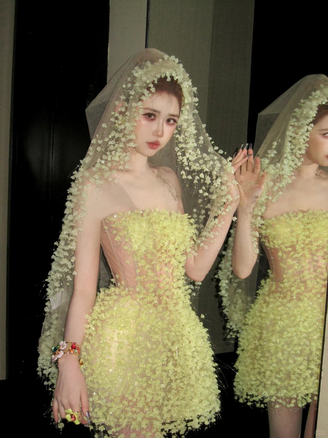 Fashion Yellow Sequined Strapless A-Line Veil Design Tulle Party Dress Homecoming Dress D1712
