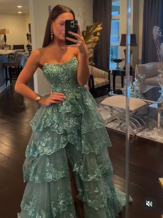 Robe de bal longue en dentelle bleu pailleté, bustier, coupe trapèze, à volants et fentes, MD7326