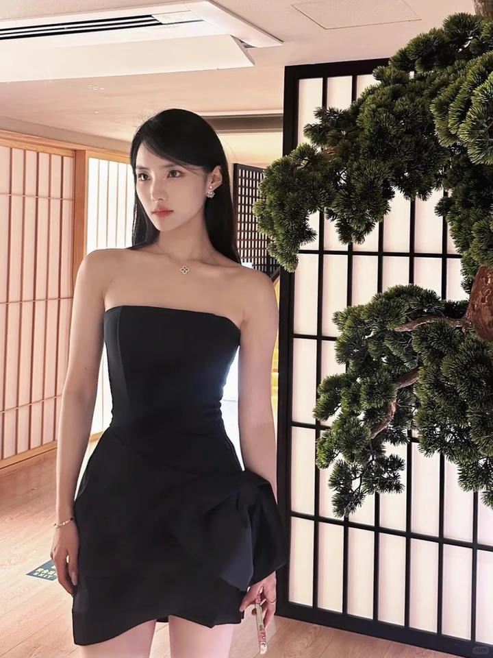 Elegant Black Strapless Bow Design A-line Satin Party Dress Homecoming Dress, D1371