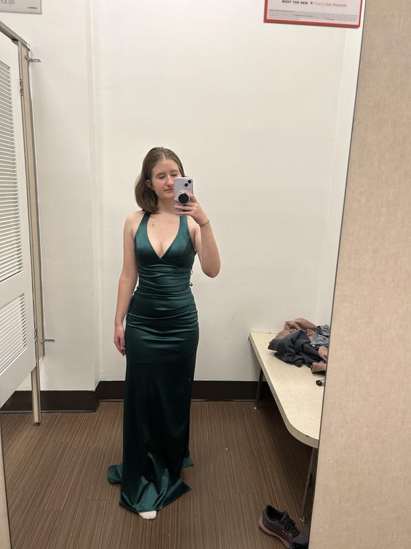 Robe de soirée longue en satin vert à col en V et style sirène MD7830