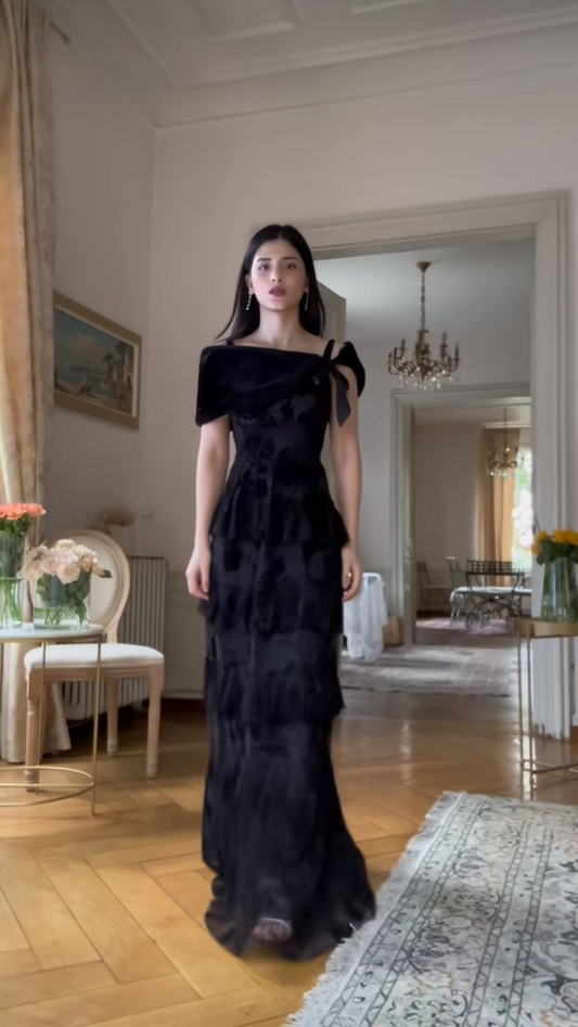 Schwarzes schulterfreies A-Linien-Kleid mit Stufen, lang, für formelle Abende und Partys, D1083