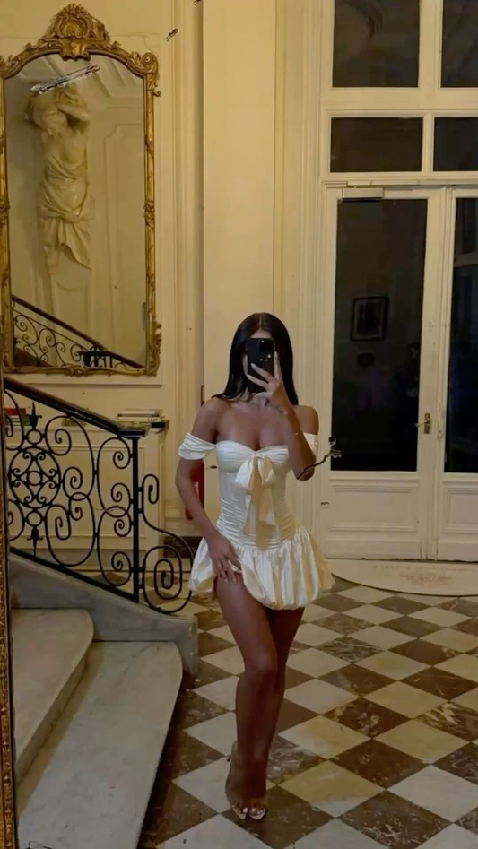 Elfenbeinfarbenes, schulterfreies A-Linien-Satin-Kurzpartykleid, Homecoming-Kleid, D1246