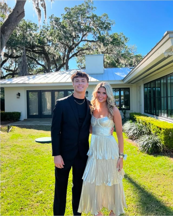 Robe de soirée longue argentée à bretelles spaghetti, coupe trapèze et volants, MD7473