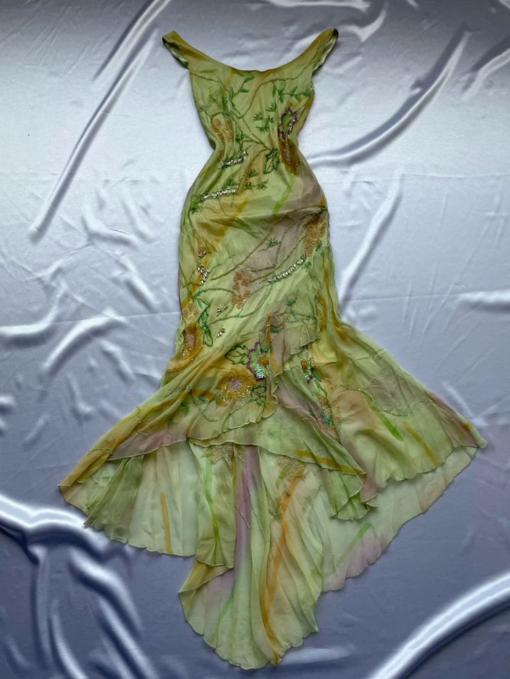 Grünes Chiffon-Ärmelloses Meerjungfrau-Vintage-Abendkleid mit Perlenbesatz, D574