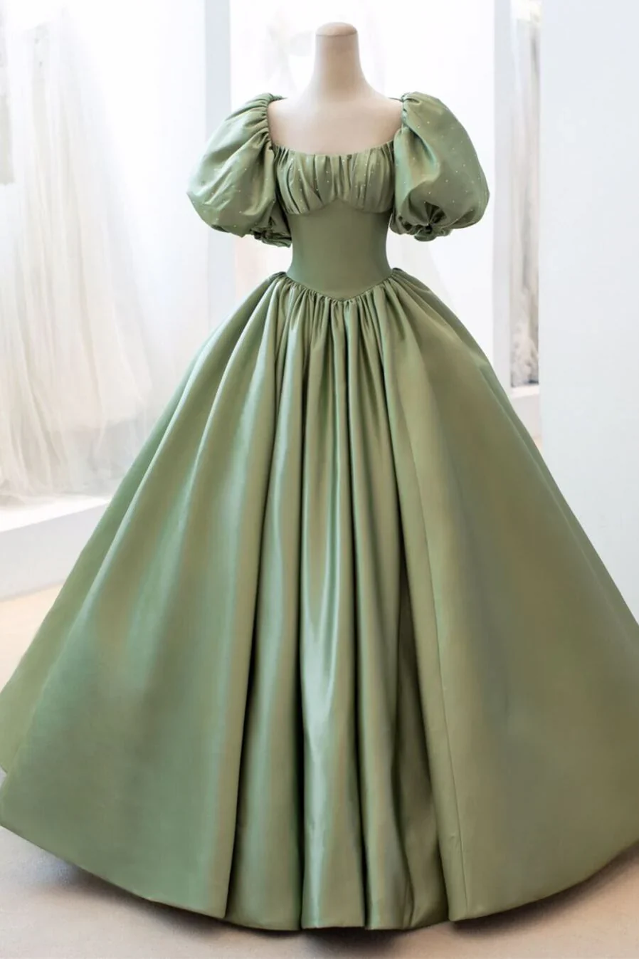 Robe longue de soirée formelle en satin vert clair à manches bouffantes, coupe trapèze, robe d'anniversaire, D635