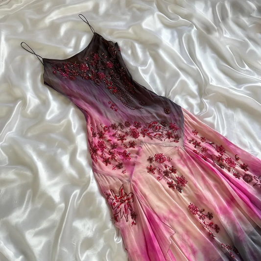 Robe de soirée longue vintage en mousseline de soie, à bretelles spaghetti, effet ombré, avec perles, D639