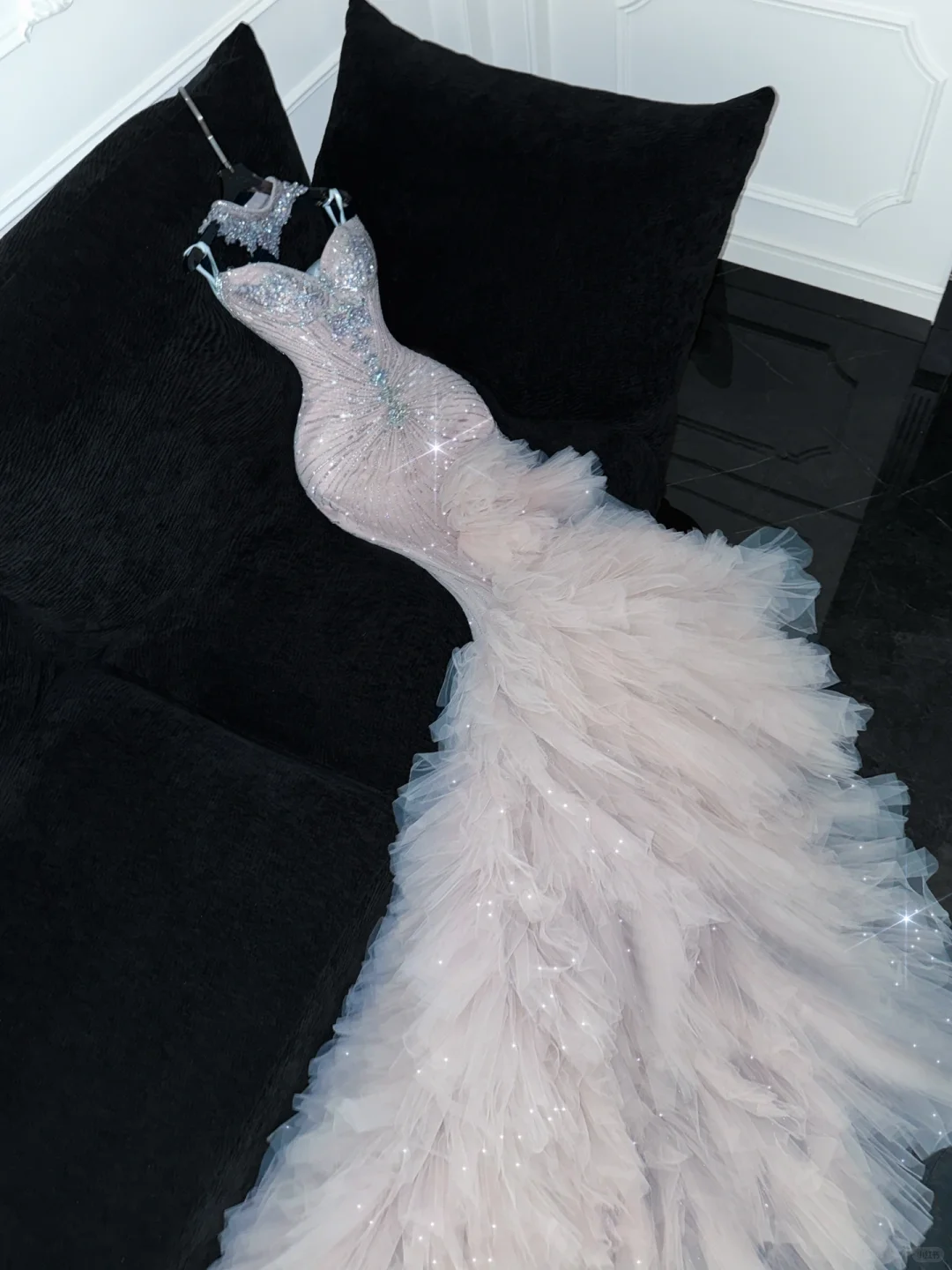 Shiny Beaded White Sweetheart Tulle Sequin Design Elegant Mermaid Floor-length Wedding Dress D1662