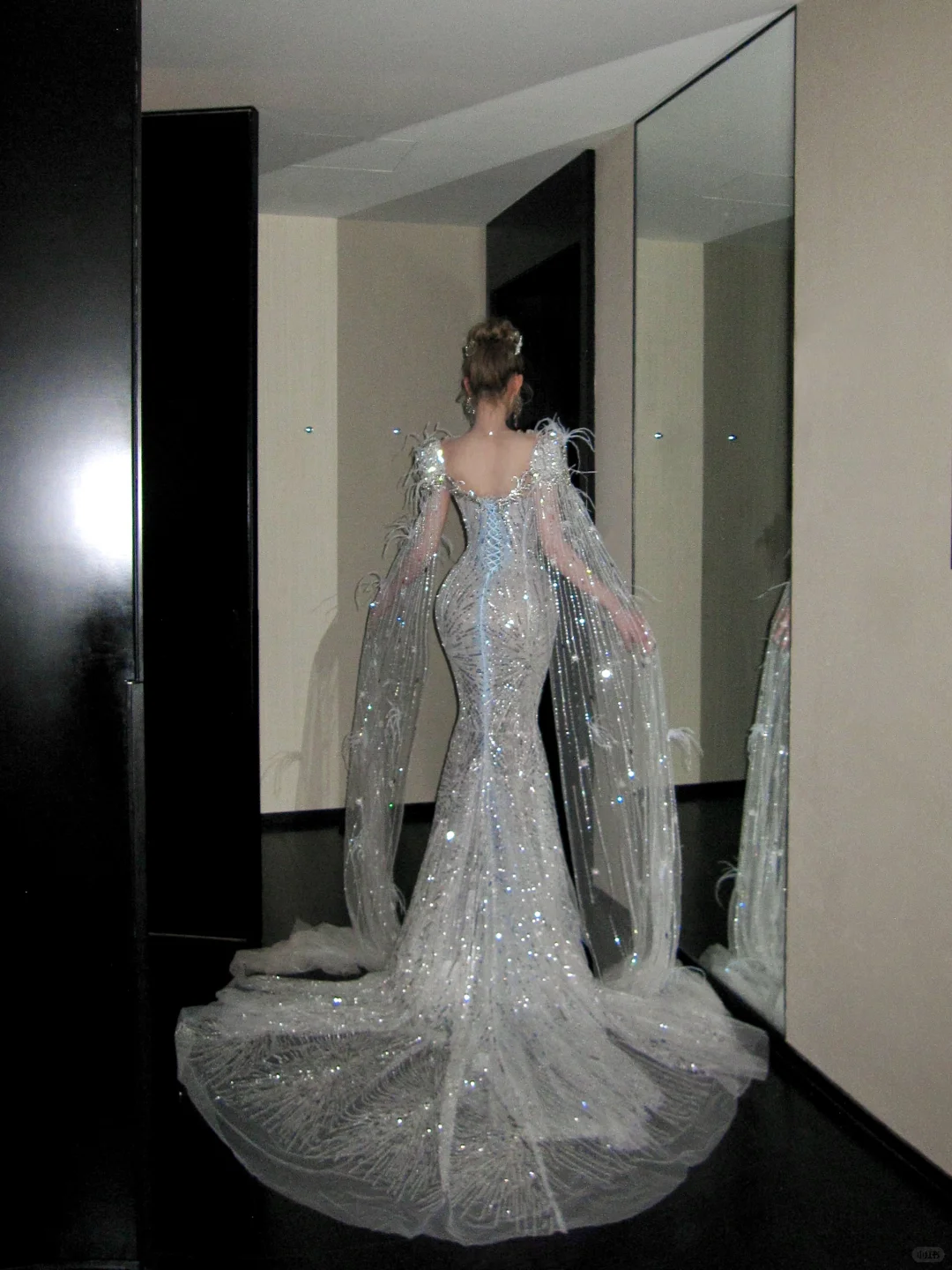 Elegant Glittering Silvery Beaded Sequined Design Mermaid Wedding Dress Prom Dress Evening Dress D1713